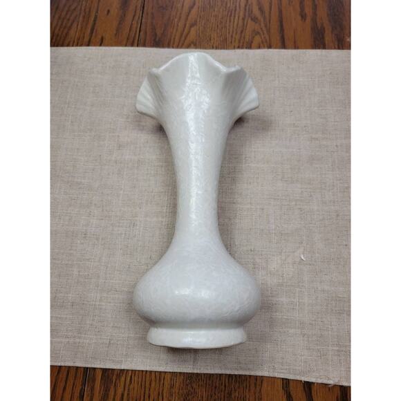 Vintage Shawnee Vase, Cameo Gray, Scalloped Label, Mid Century 1950's - Picture 4 of 6